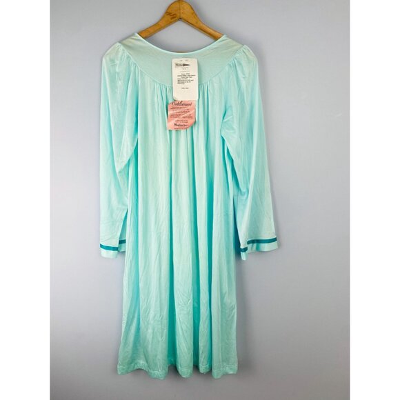 Vintage NWT Shadowline Cuddlemere Nightgown with Embroidered Detail, Size Small - Picture 3 of 10